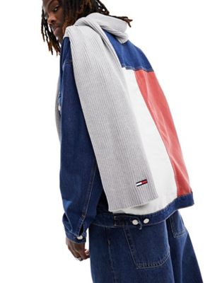Tommy Jeans flag logo scarf in grey heather