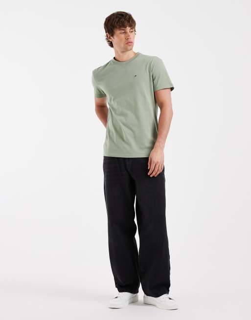 Tommy Jeans flag logo t-shirt in khaki, 2 of 5