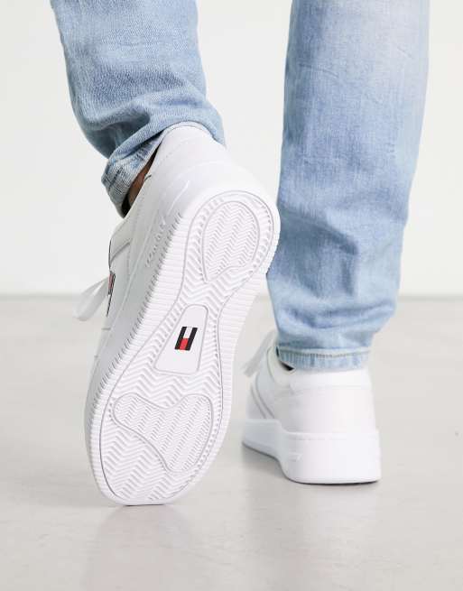 Sueño muerto estoy enfermo Tommy Jeans flag retro basket sneakers in white | ASOS