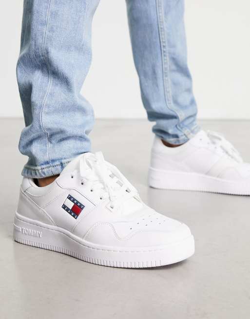 Sueño muerto estoy enfermo Tommy Jeans flag retro basket sneakers in white | ASOS