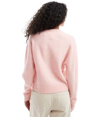 Tommy Jeans Flag Sweater In Pink
