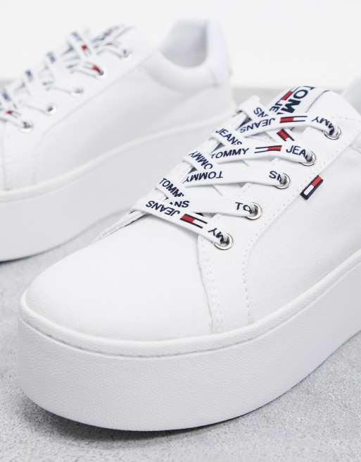 Tommy hilfiger hot sale roxie sneakers