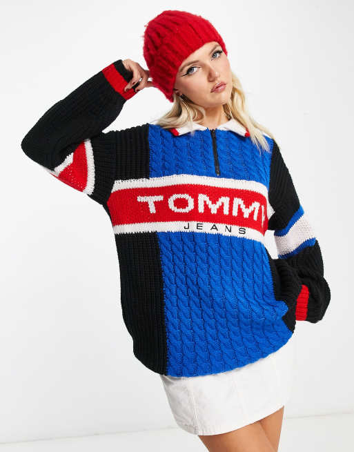 Tommy Jeans – Flerfärgad, blockfärgad stickad pikétröja med logga