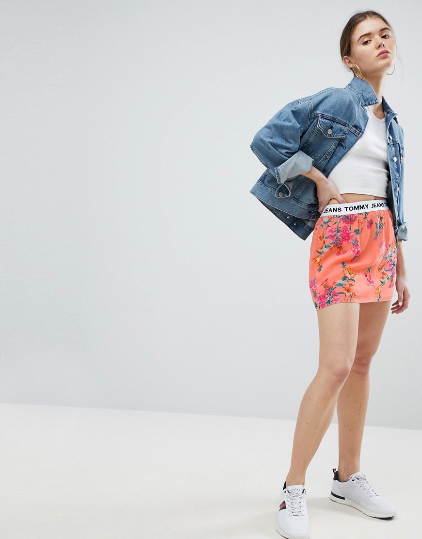 Tommy Jeans Floral Skirt with Logo Waistband-Pink