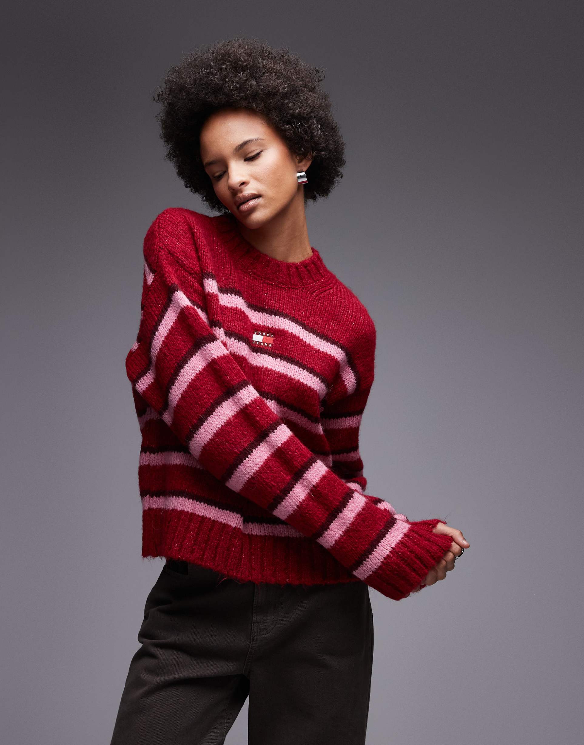 tommy jeans fluffy badge sweater in red and pink stripe