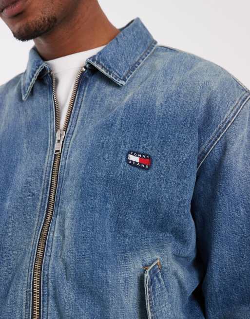 Tommy Jeans - Forvasket, mellemblå og foret bomberjakke med krave i denim , 4 af 5