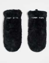 Nike Plush knitted mittens in black | ASOS