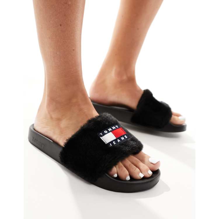 Tommy hilfiger funny fur clearance pool slides