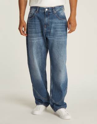 Tommy Jeans Game Day Aiden baggy jeans in indigo - view 1