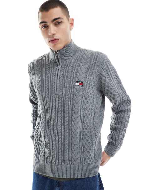 Tommy Jeans - Gebreide trui met kabels en 1/4 rits in grijs - view 1