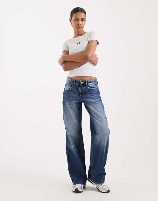 Tommy Jeans - Geribbeld slim-fit T-shirt met badge in grijs, 4 van 4