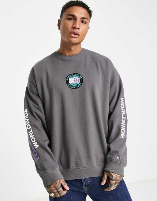 Tommy Jeans global unitees logo relaxed fit sweatshirt in grey | ASOS