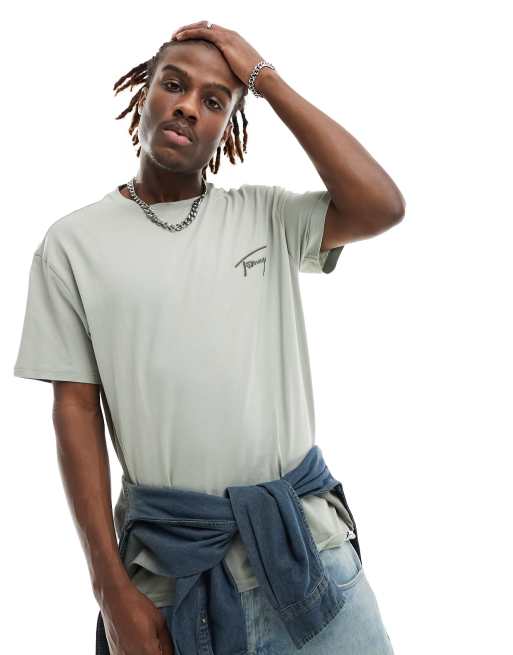 Tommy Jeans – Gråbeige t-shirt i regular passform med signaturlogga