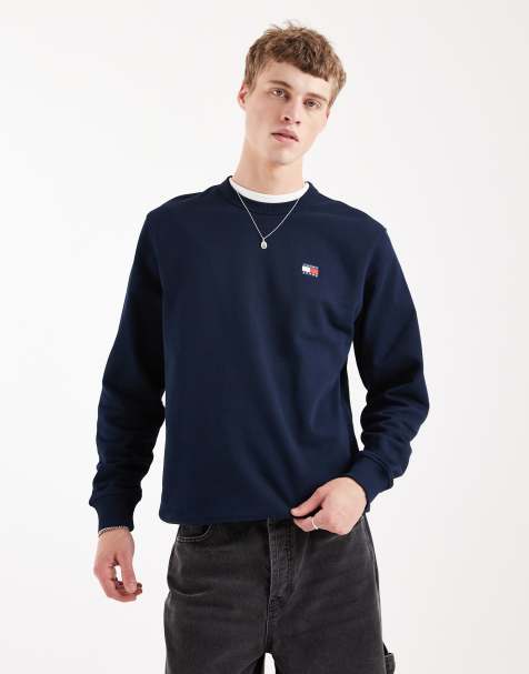 Tommy Jeans – Granatowa bluza z okrągłym dekoltem i naszywką - view 1
