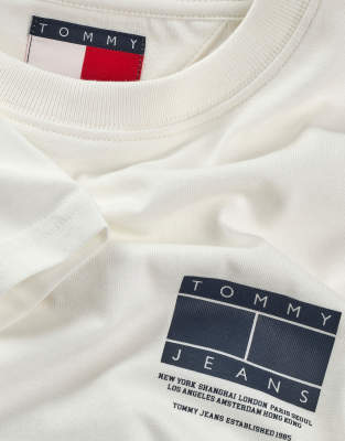 Tommy Jeans Graphic T-shirt In White