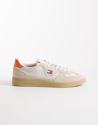 Tommy Jeans Greenwich edge sneakers with logo in off white newsprint 25290₽