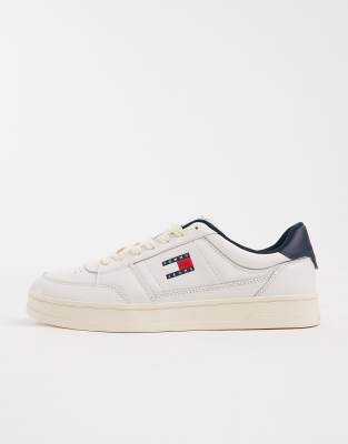 Tommy Jeans Greenwich Essential Logo Sneakers In White
