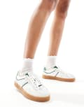 [Tommy Jeans] Tommy Jeans Greenwich low sneakers with gum sole in off white and green-Neutral 36 Ecru