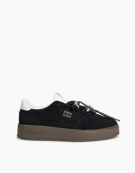 Tommy Jeans Greenwich Sneaker aus Wildleder mit Logo-Anhänger in Schwarz - view 1