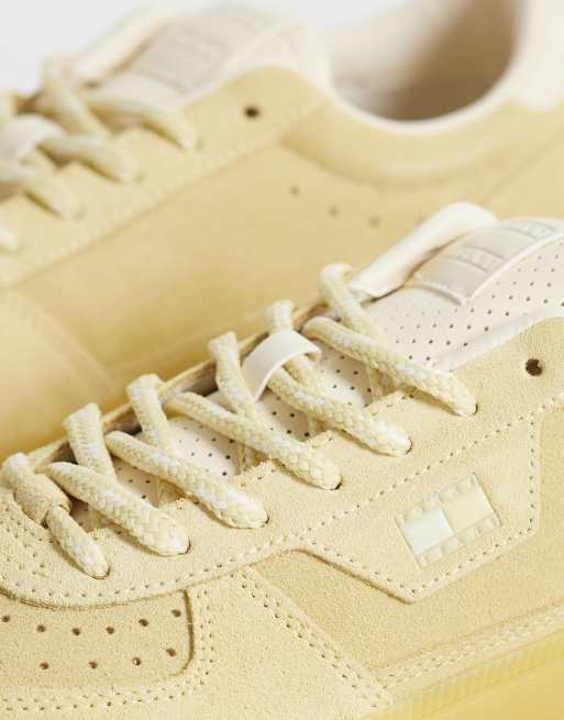 Tommy Jeans - Greenwich - Suède sneakers in lichtgeel, 5 van 5