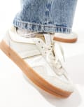 [Tommy Jeans] Tommy Jeans Greenwich suede sneakers with gum sole in off white and gold-Neutral 36 Newsprint
