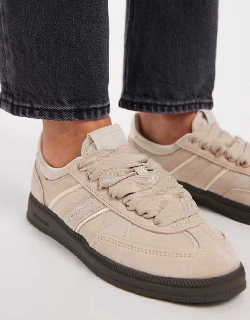 Tommy Jeans Greenwich suede sneakers with ribbon laces in sand, 3 of 5