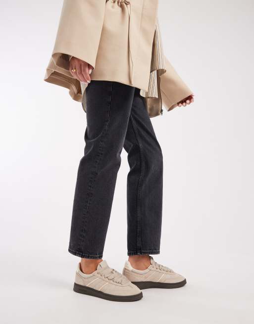 Tommy Jeans Greenwich suede sneakers with ribbon laces in sand, 5 of 5
