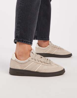 Greenwich suede trainers with ribbon laces in sand