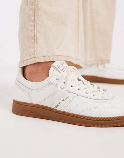 Tommy Jeans Greenwich trainers in ecru, 3 of 5