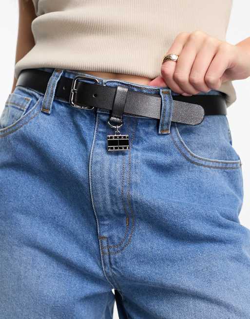 Tommy Jeans – Gürtel in Schwarz mit Plakette