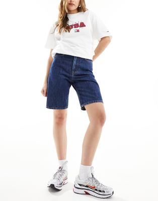 Tommy Jeans - Harper - Bermuda-Jeansshorts mit hohem Bund und mittlerer Waschung-Blau