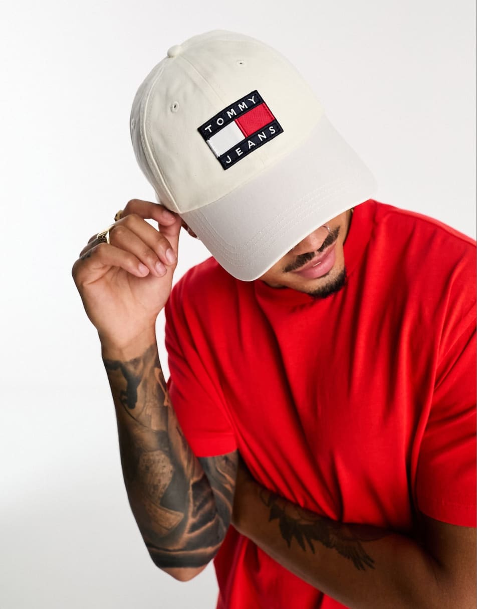 Tommy Jeans heritage cap in ecru