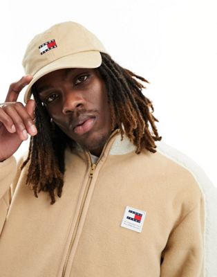 Tommy Jeans heritage flag logo cap in sand-Neutral