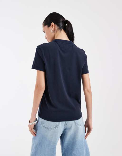 Tommy Jeans – Heritage – T-Shirt in Marineblau mit Logo, 4 von 4