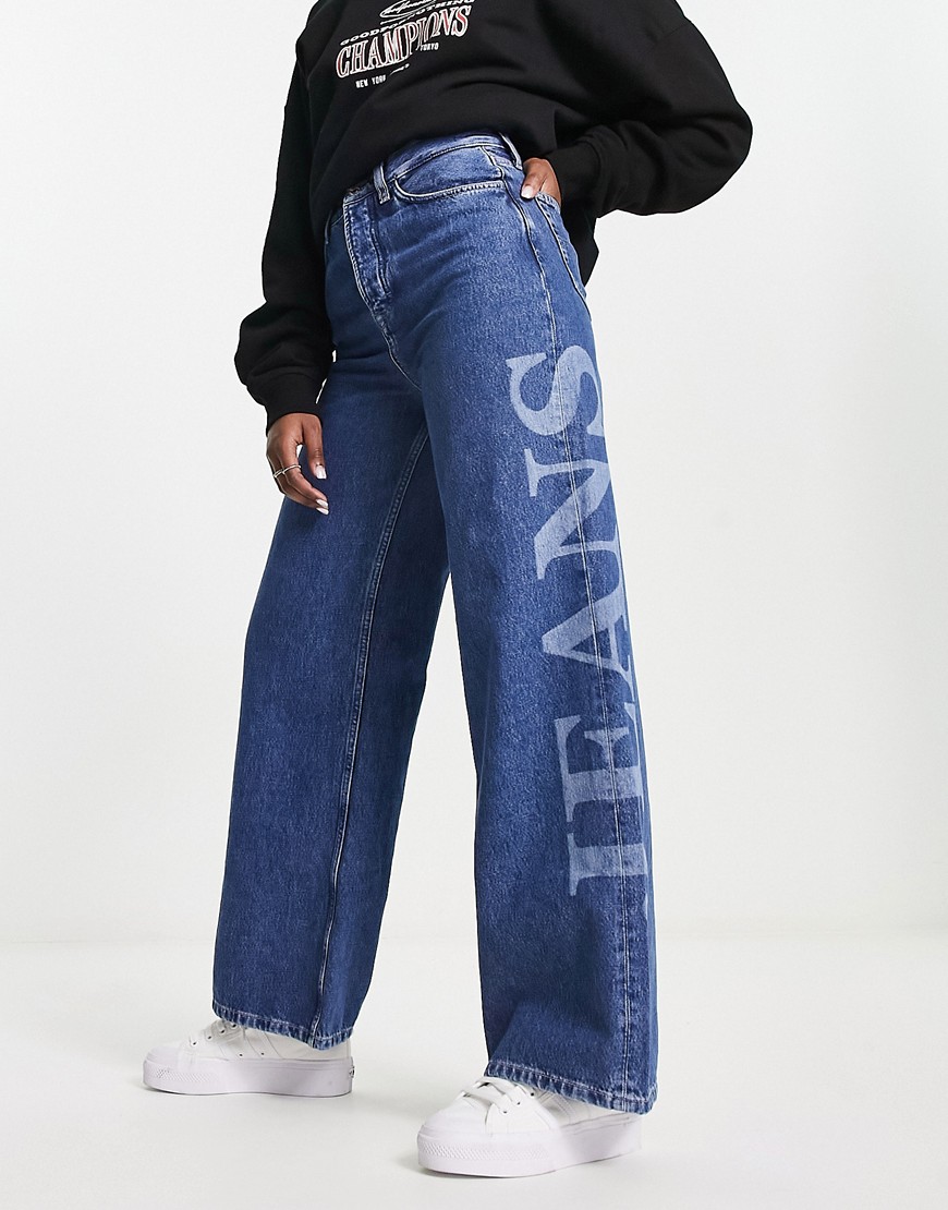 Tommy Jeans high rise wide leg logo jeans in mid wash-Blue
