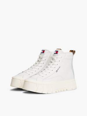 Tommy Jeans - High-Top-Sneaker in Weiß mit Leder und dicker Plateausohle mit Profil