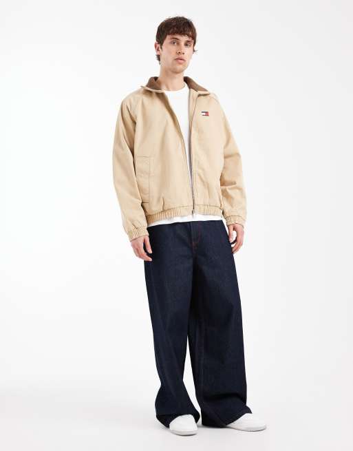 Tommy Jeans – Hochgeschlossene Basic-Jacke in Beige, 2 von 5