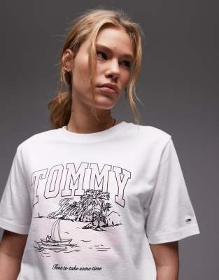 Tommy Jeans Holiday Graphic Oversized T-shirt