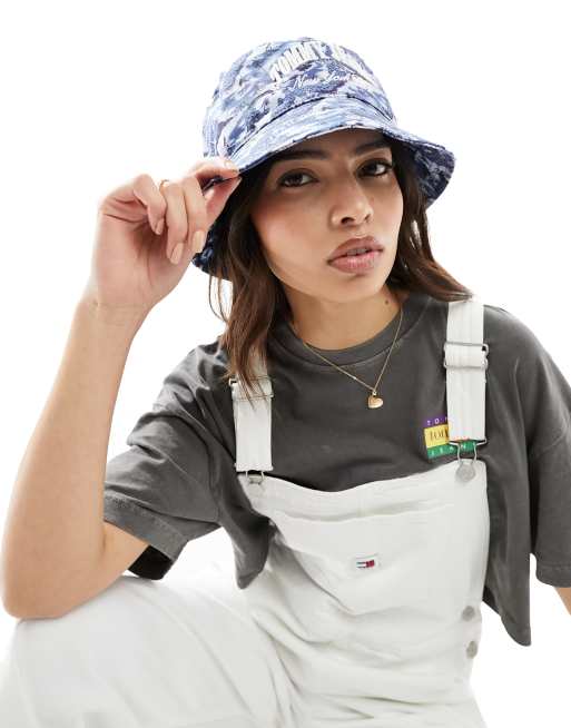 Tommy Jeans – Hot Summer – Anglerhut mit Hawaii-Muster