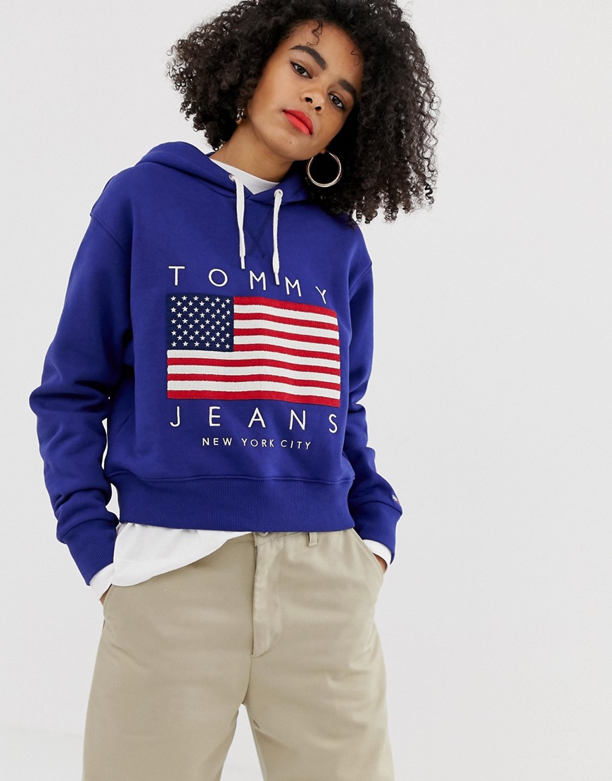 Tommy Jeans – Huvtröja med amerikansk flagga-Blå
