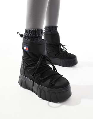 Tommy Jeans Hybrid Flatform Snow Boots In Black