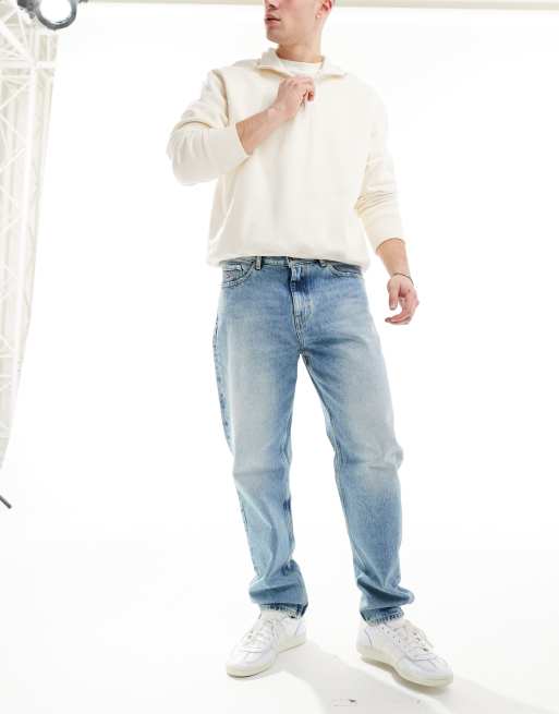 Tommy Jeans Isaac relaxed tapered jeans in light wash, 3 of 5