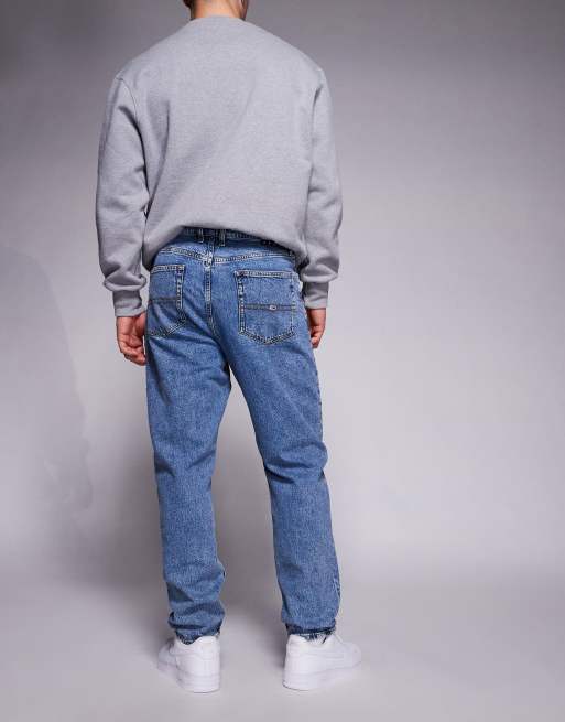 Tommy Jeans - Isaac - Tapered jeans i afslappet pasform i lys vask, 3 af 5