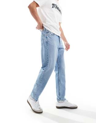 Tommy Jeans Isaac Tapered Jeans In Light Wash-blue