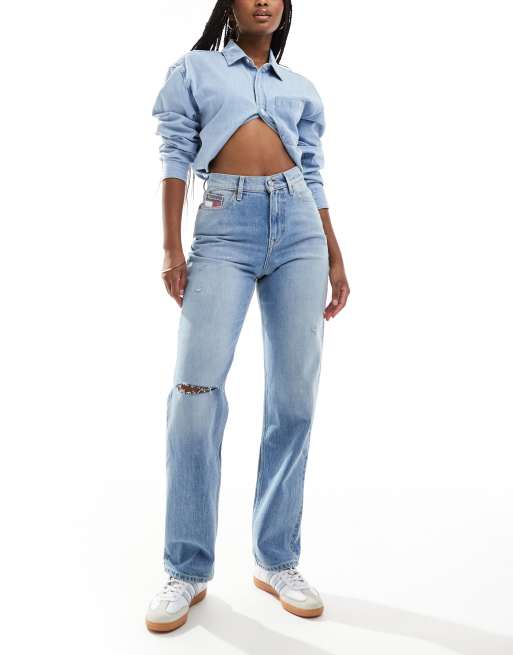 Tommy Jeans – Izzie – Dopasowane jasnoniebieskie jeansy o prostym kroju z podwyższonym stanem