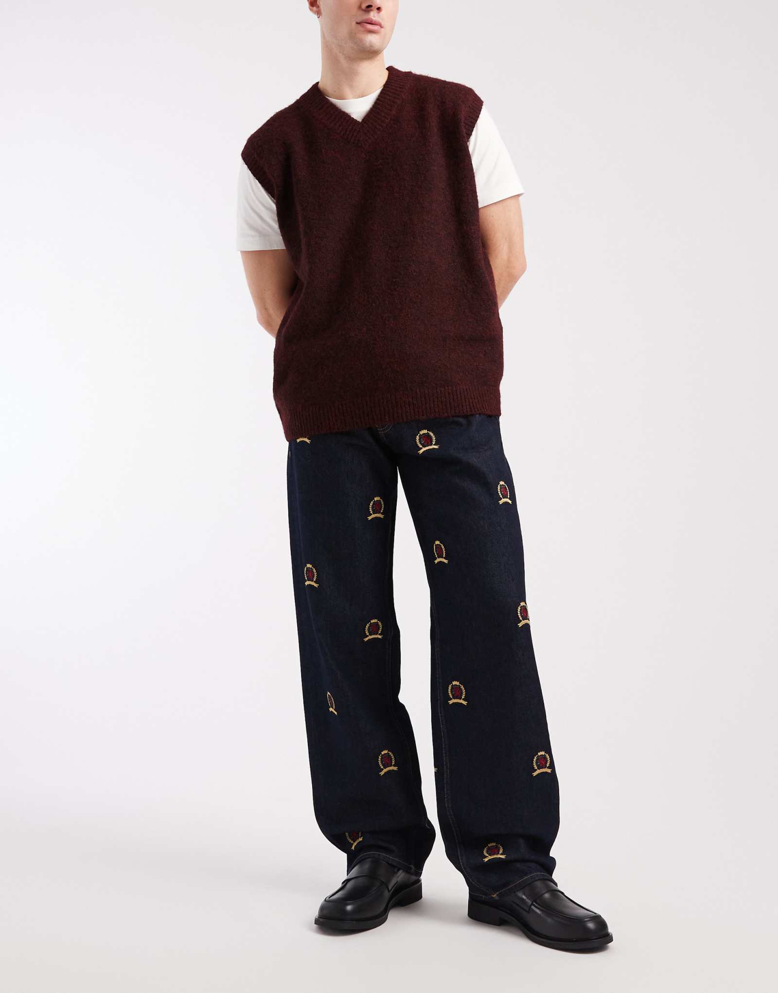 Джинсы Tommy Jeans Jamie свободного кроя с прямыми штанинами и логотипом crest по всей длине в темной стирке 