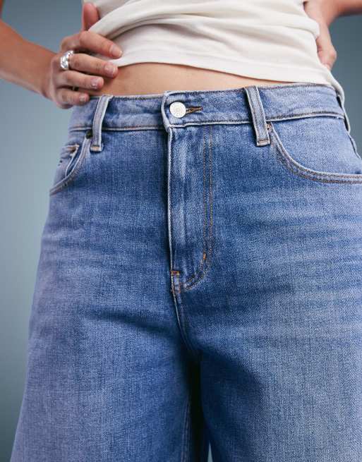 Tommy Jeans Jeanie balloon jeans in mid wash