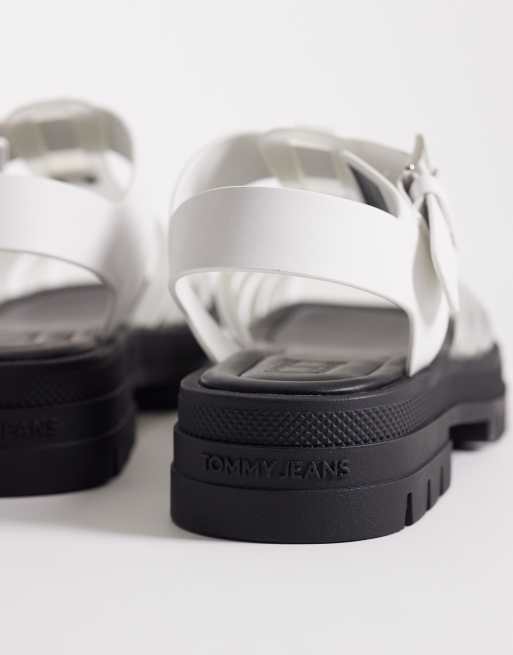 Tommy Jeans – Jelly-Sandalen in Weiß mit dicker Sohle, 2 von 4