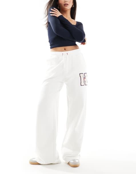 Tommy Jeans – Jogginghose in Weiß mit Logo-Applikation - view 1