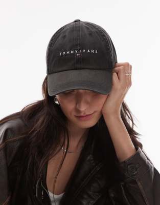 Tommy Jeans - Kappe in Schwarz mit linearem Logo